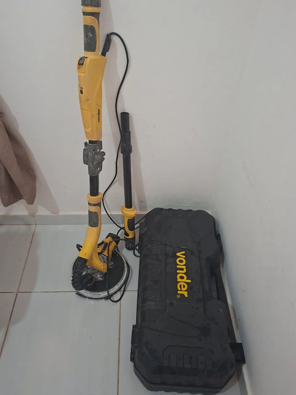 Vendo lixadeira de teto 110
