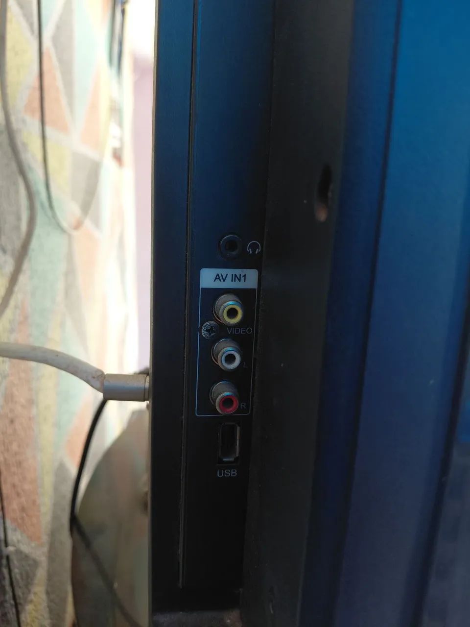 Vendo televisão usada em bom estado  - Foto 4