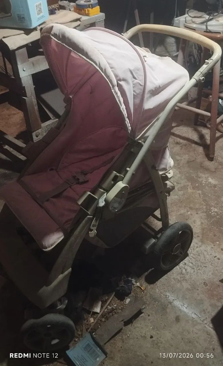 carinho de bebê com bebê conforto Burigotto  - Foto 3