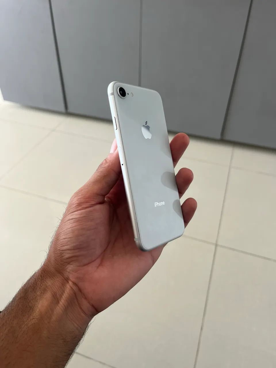 iPhone 8 256GB sem biometria 