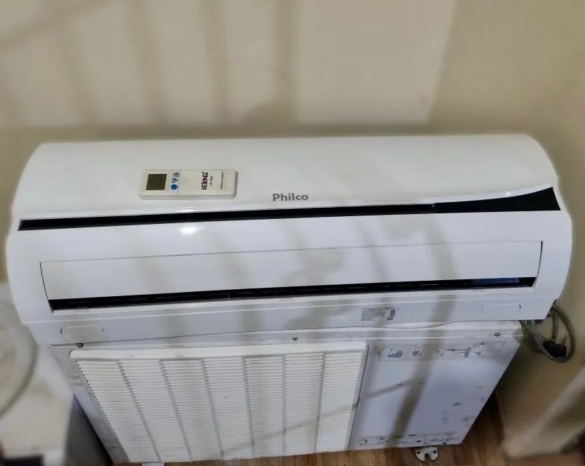 Ar Philco 9000