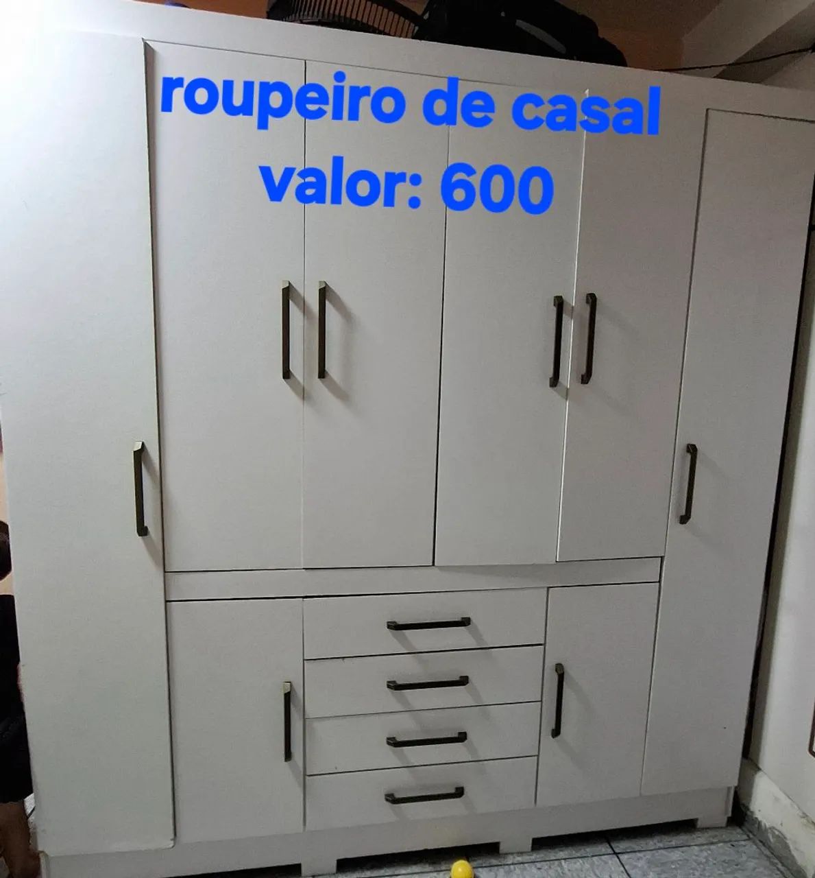 Vendo variados itens em perfeito estado.65193314327938121
