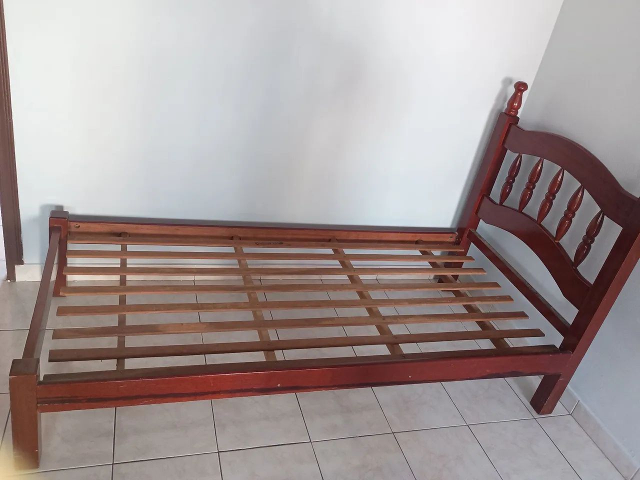 Cama de solteiro 