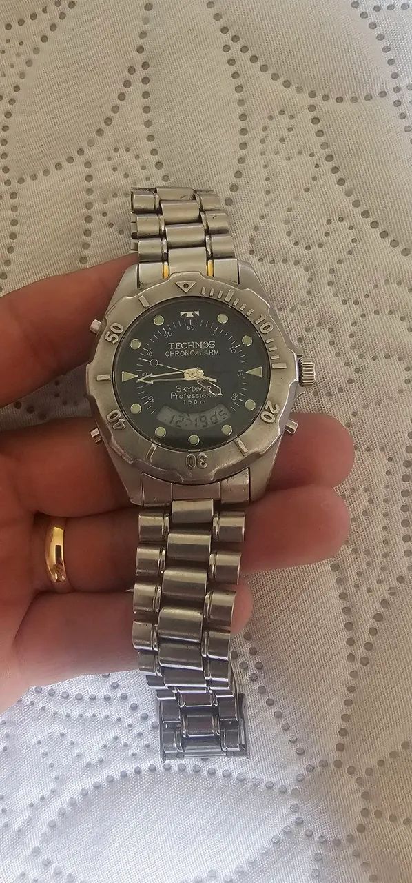 Technos skydiver vintage grafite
