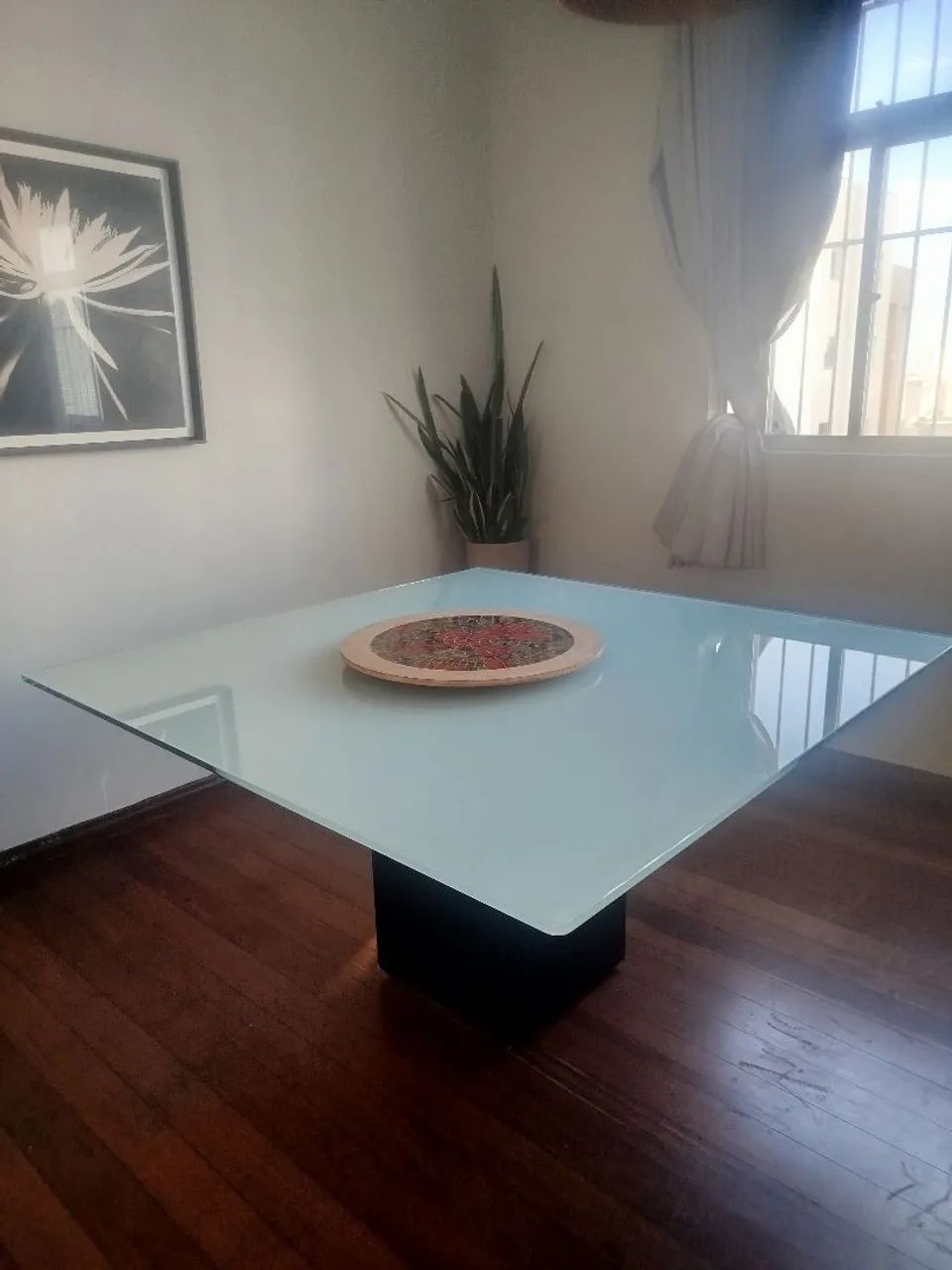 VENDO MESA DE JANTAR COM URGÊNCIA. - Foto 5