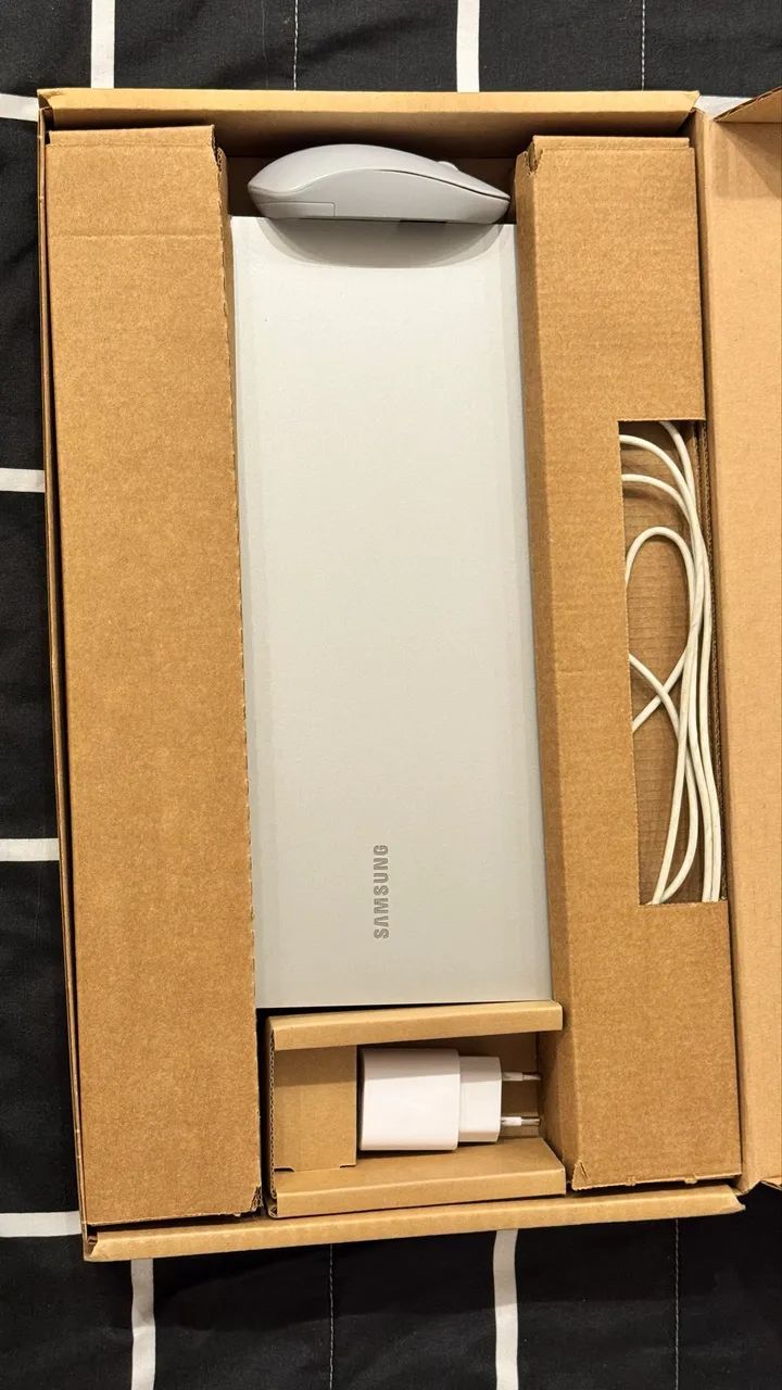 Notebook Galaxy Book Go 