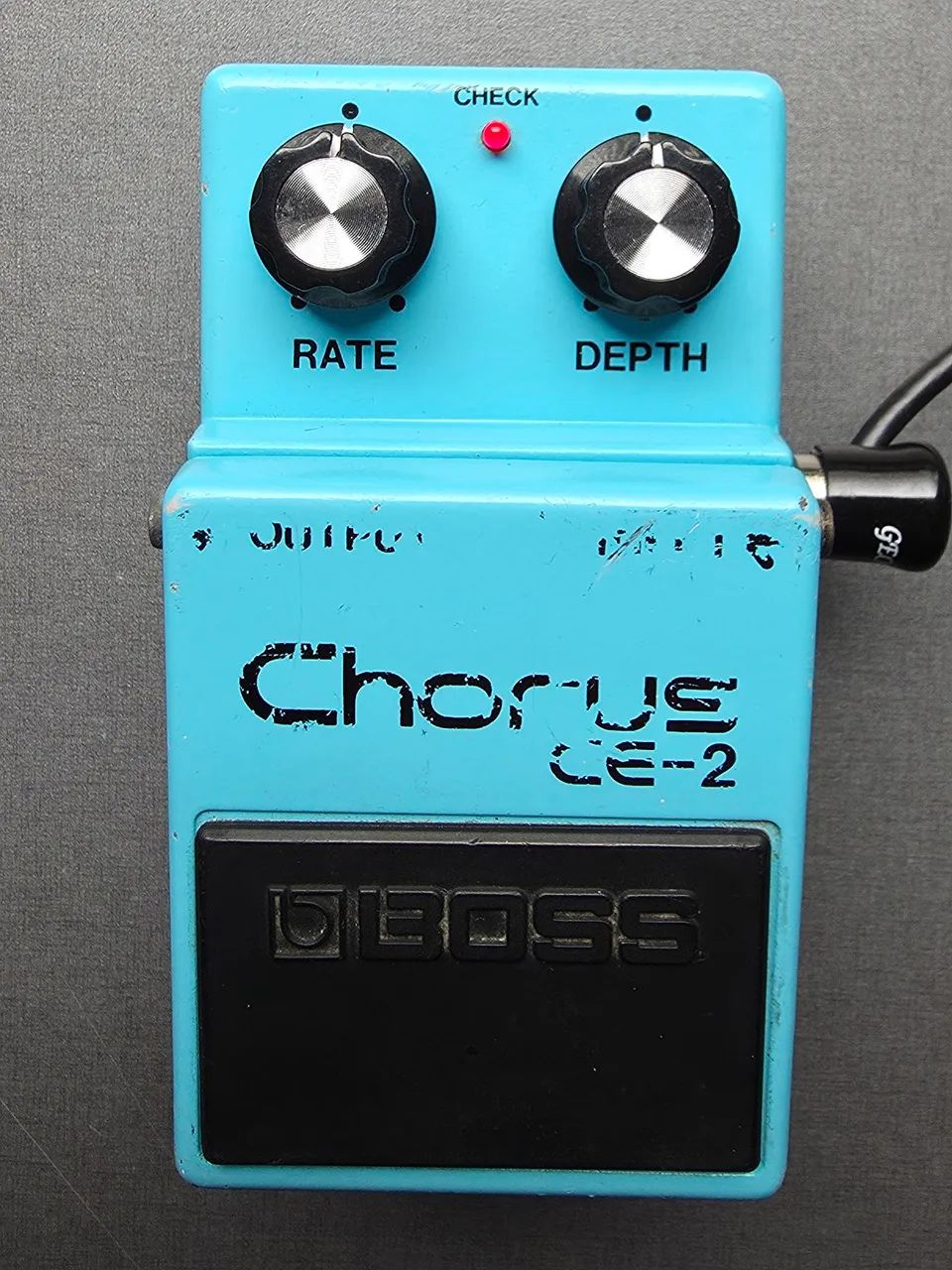 Boss Ce-2 (made In Japan) Vintage Silver Screw - Instrumentos