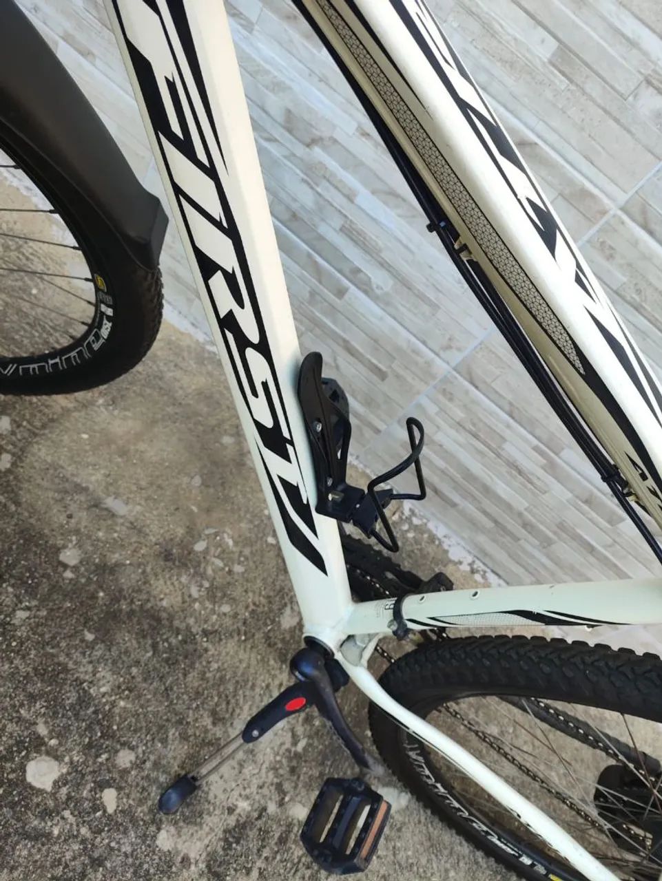 Bicicleta Aro 29 semi nova, super conservada. - Foto 5