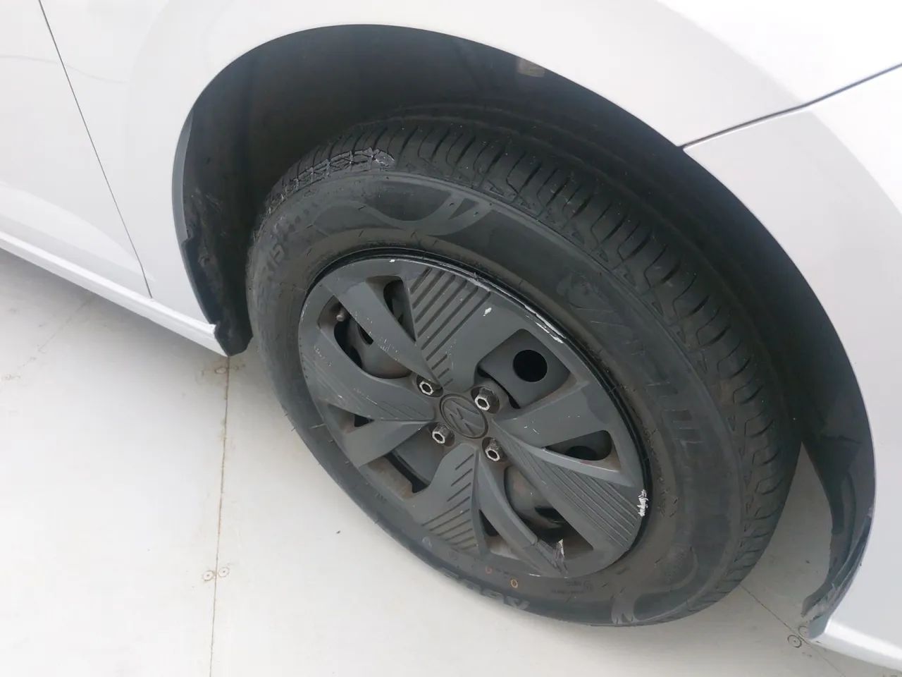 Volkswagen Polo Track 1.0 Flex 12V 5p, foto 13 de 18