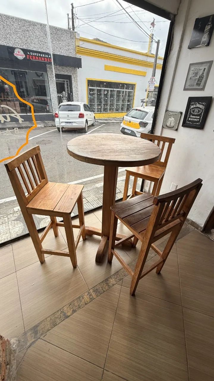 Mesa Bistrô de Madeira Maciça com 3 cadeiras - Foto 3