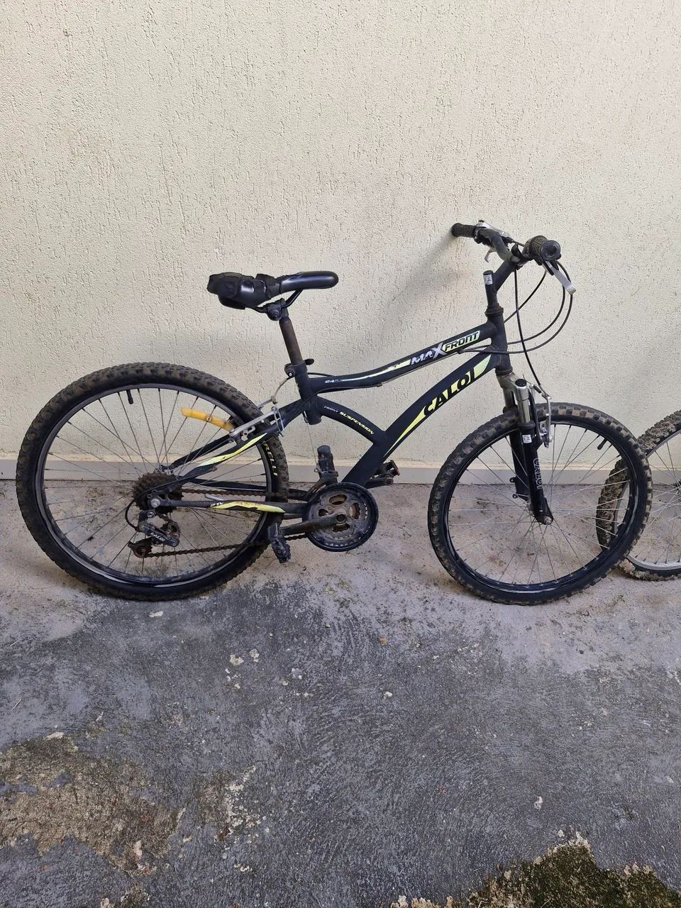 Bicicleta caloi Max Front aro 24 com 21 macha.