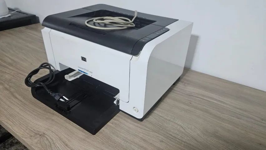 Impressora LaserJet CP1025 Color 110V - Usada/Conservada - Foto 3