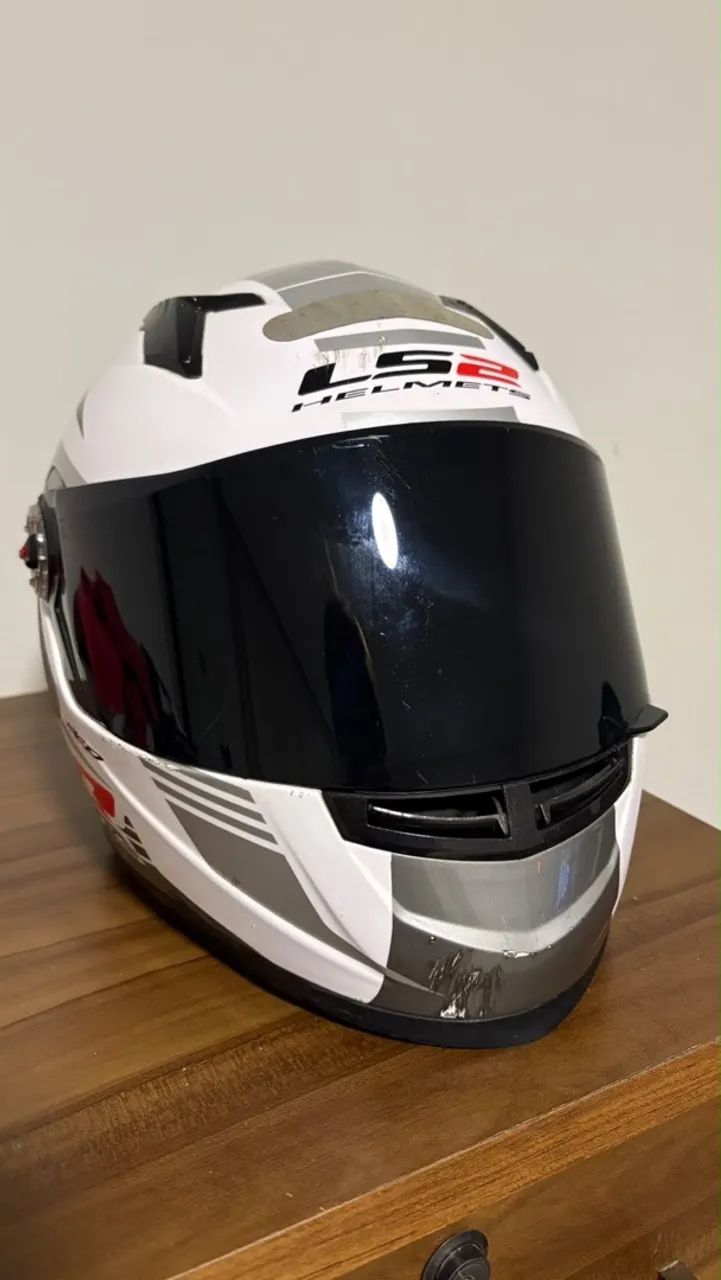 VENDO CAPACETES 