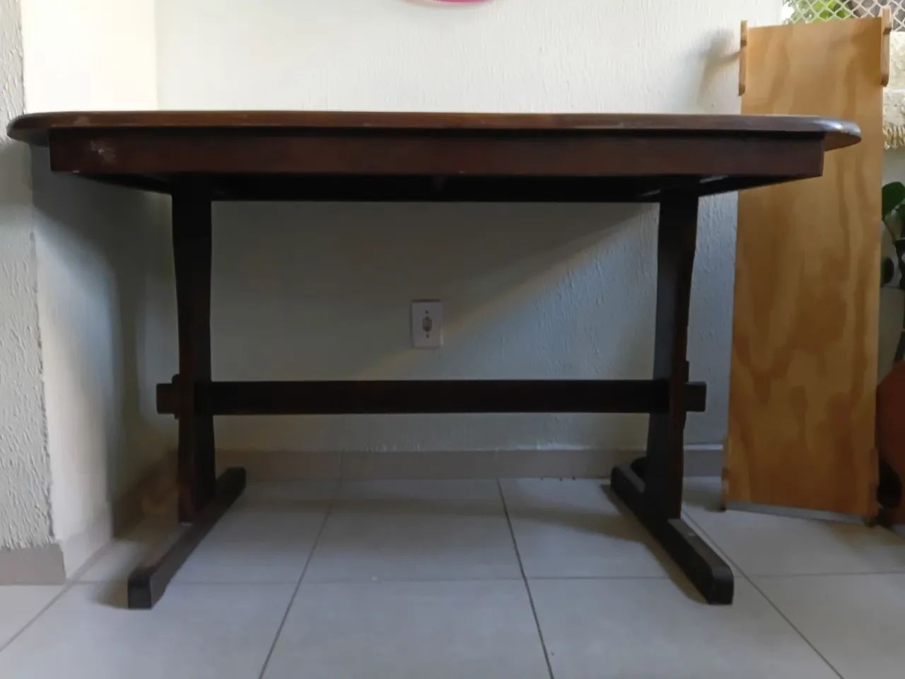 Mesa e cadeiras madeira maciça  - Foto 2