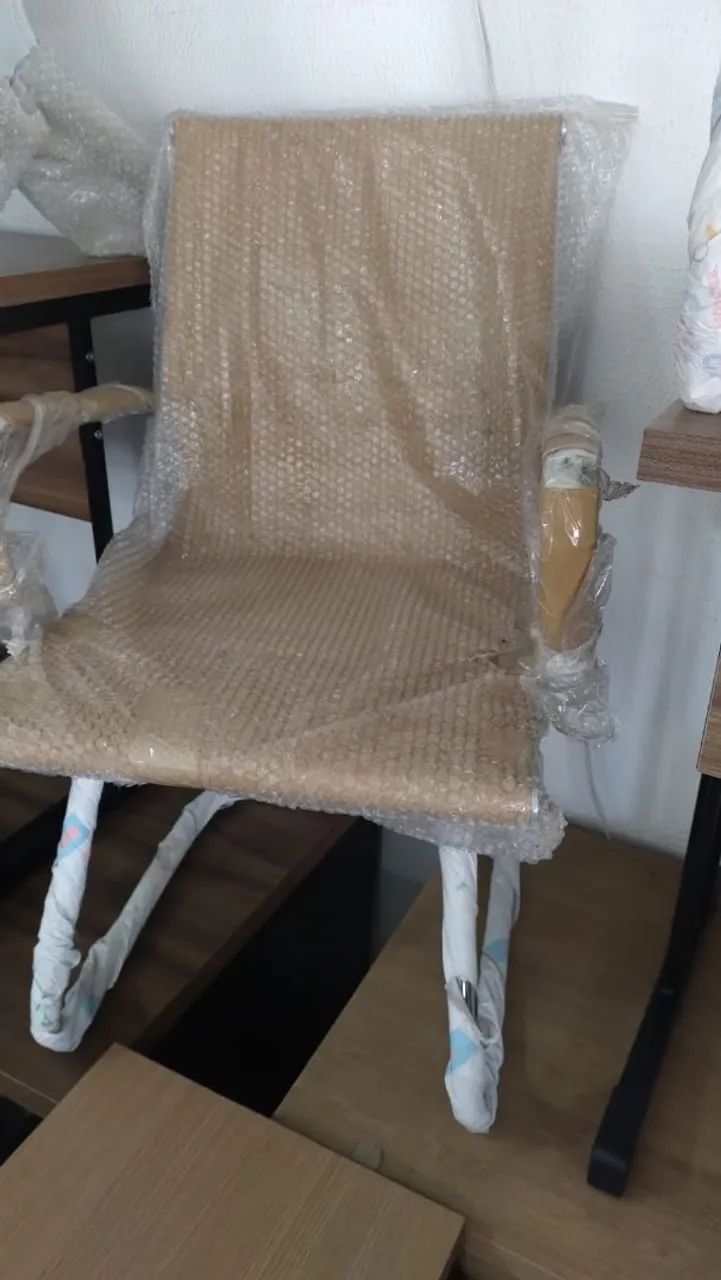 Cadeira Fixa Direitor - Bege 