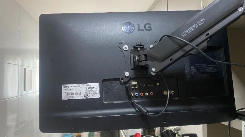 TV Smart LG 24" - Vendo ou Troco - Foto 3