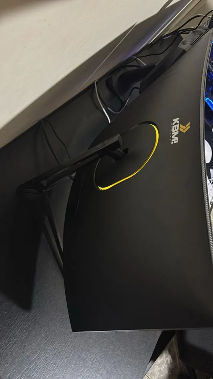 MONITOR CURVO 180HZ, 24 POLEGADAS. SEM DEFEITOS.  - Foto 3