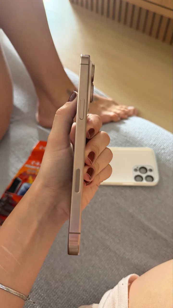 Iphone 16 Pro Max - Foto 4