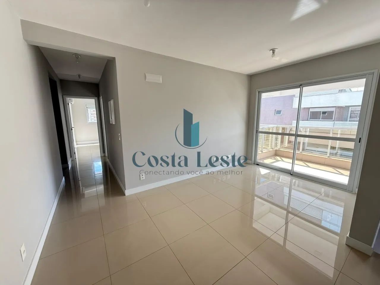 Apartamento no Itacorubi 2 suítes e 2 vagas de garagem - Foto 5