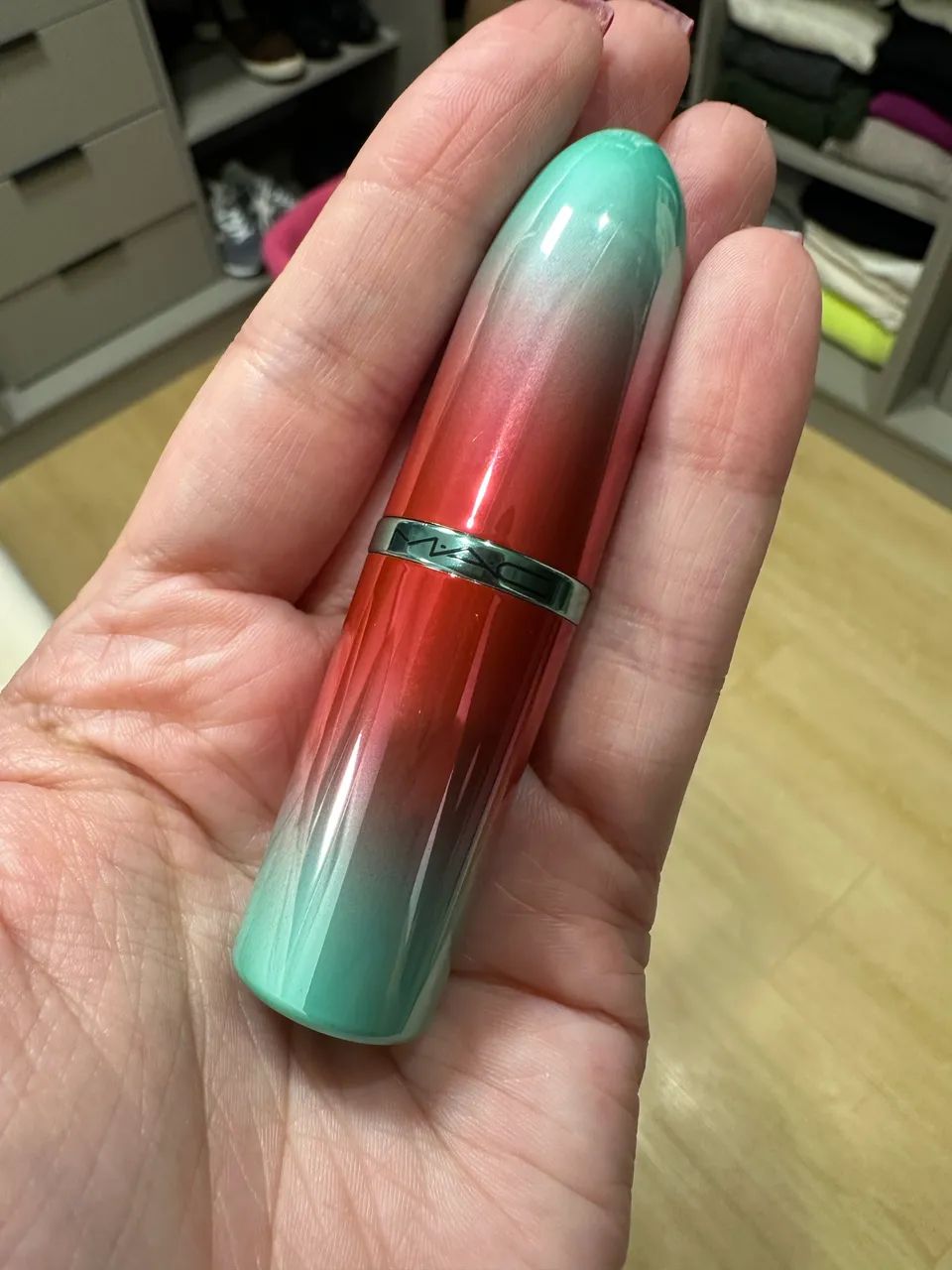 Batom MAC Ruby Woo novo  - Foto 4