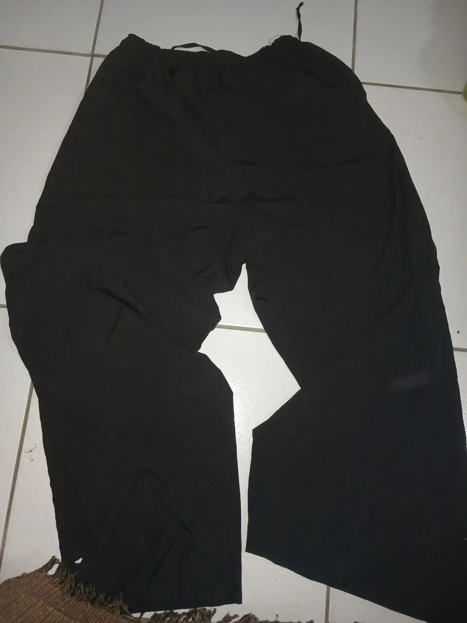 Calça feminina preta de Tactel - Foto 2