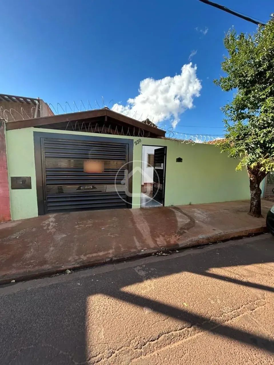 CASA COM 2 QUARTOS - PARATI