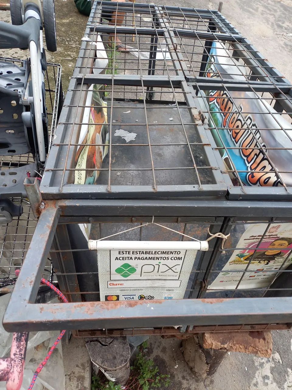 Carrinho pra trabalhar em feira com cobertura 