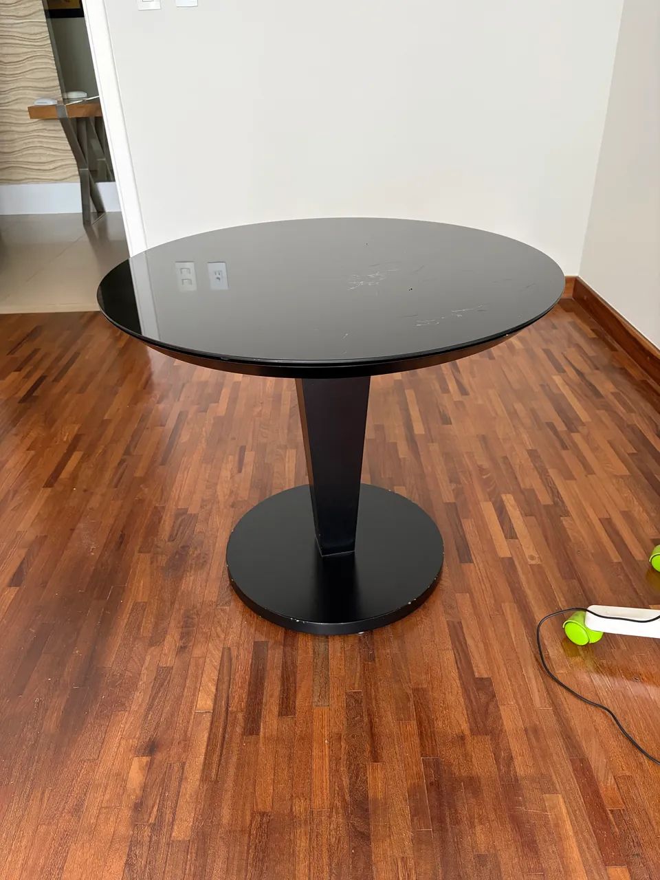 Mesa de canto 