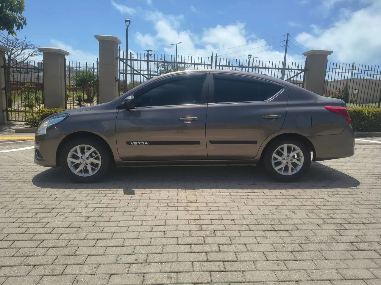Nissan Versa VERSA SV 1.6 16V FlexStart 4p Aut. 2018