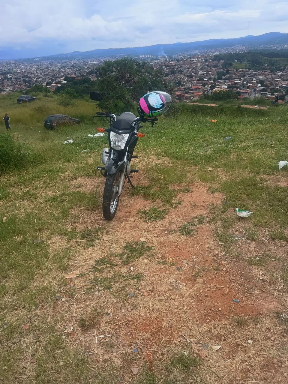 Moto com detalhes - Foto 2