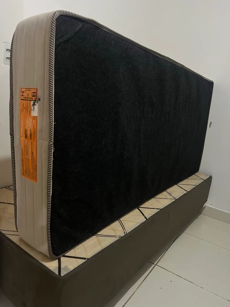 Cama de solteiro completa base e colchão  - Foto 3