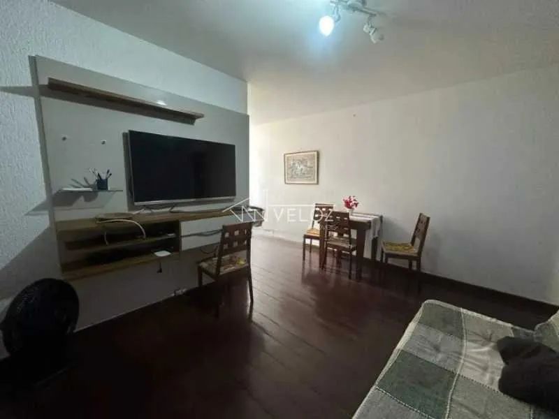 Apartamento - / Residencial / Flamengo