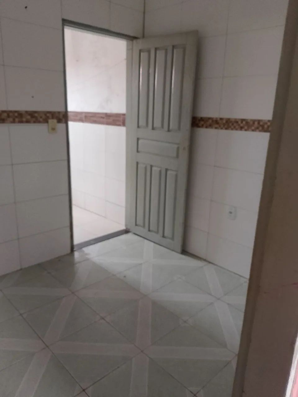 Prédio com três casas. - Foto 4