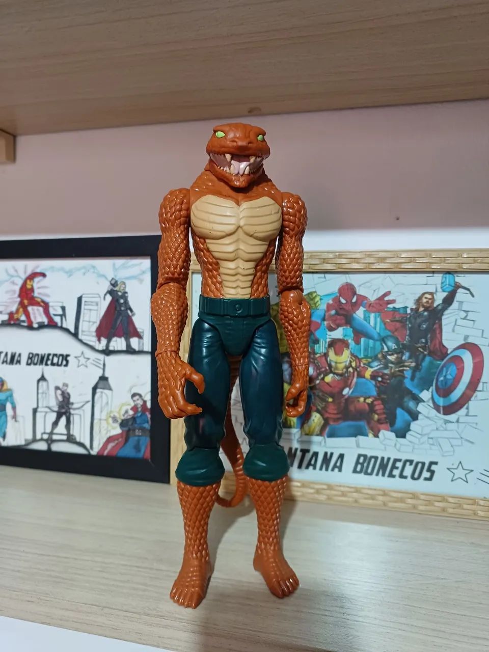 Lagarto 30 cm original marca Hasbro  - Foto 4