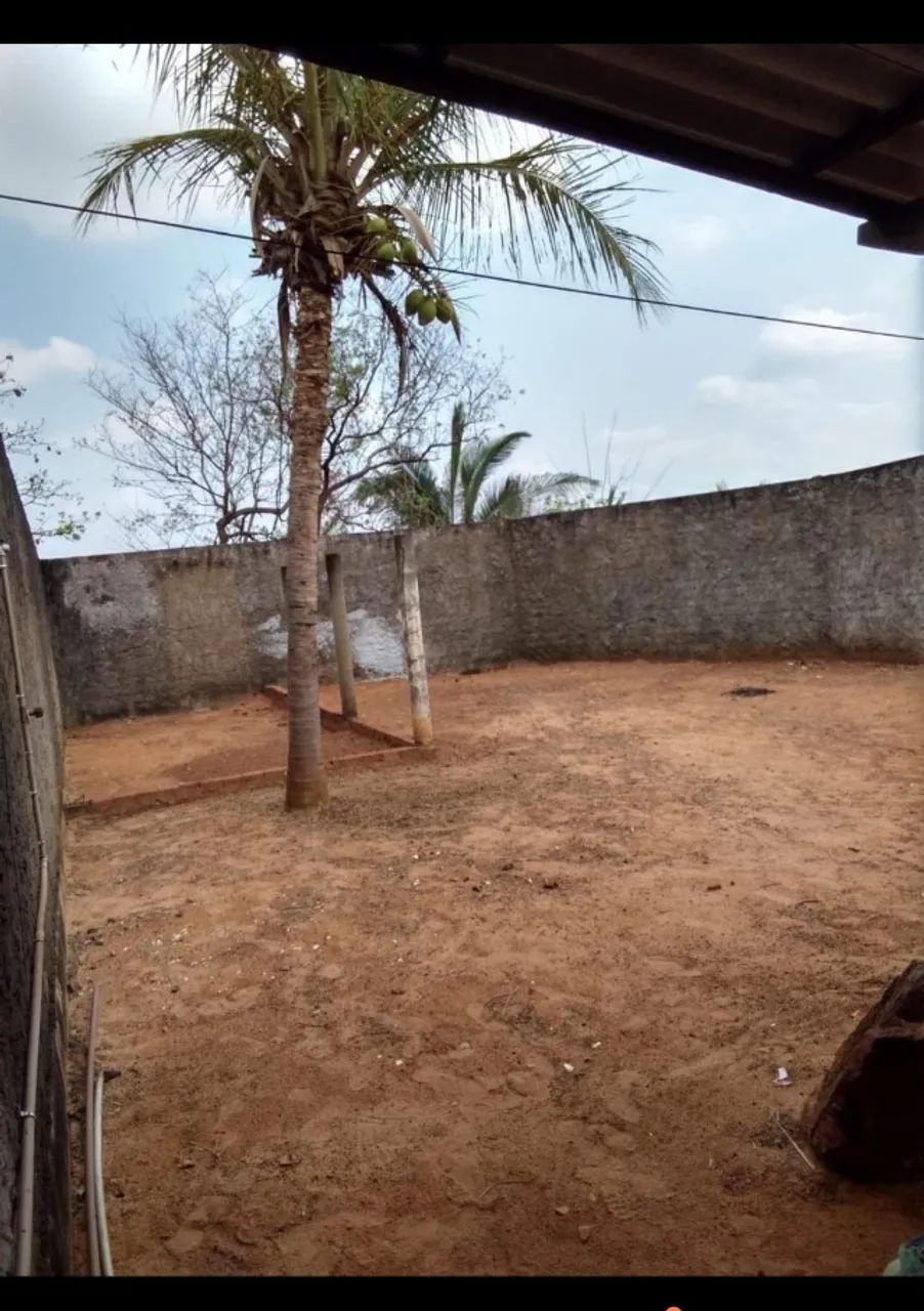 Casa com 3 cômodo em Araguaína quintal grande, pego carro como parte - Foto 3