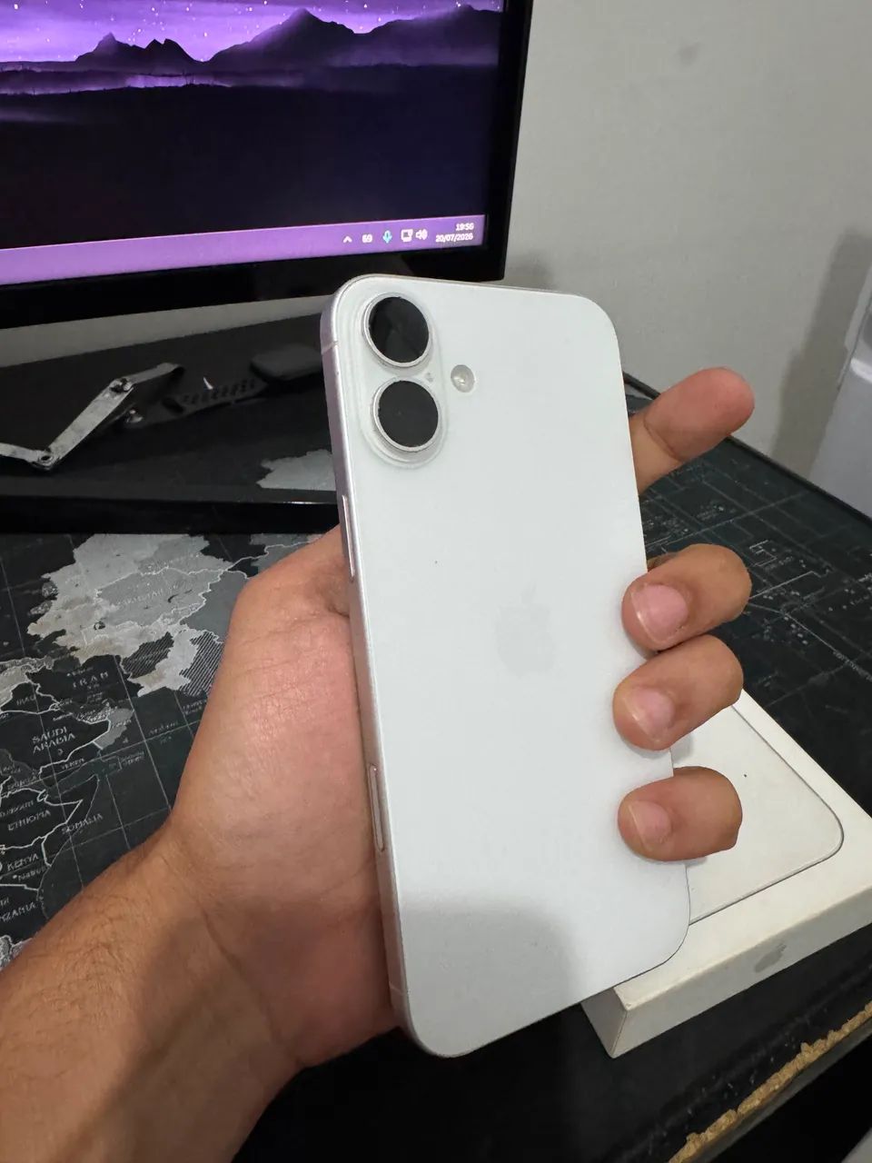 iPhone 16 Plus - Foto 3