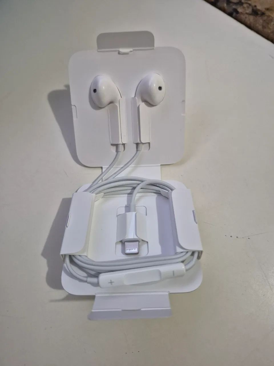 Fone de ouvido com fio da apple