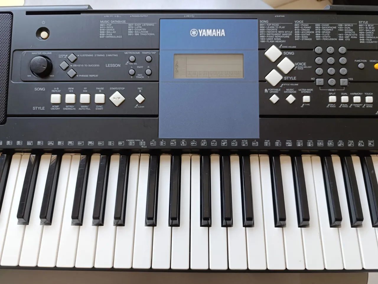Teclado Yamaha Psr-e333 - Foto 2