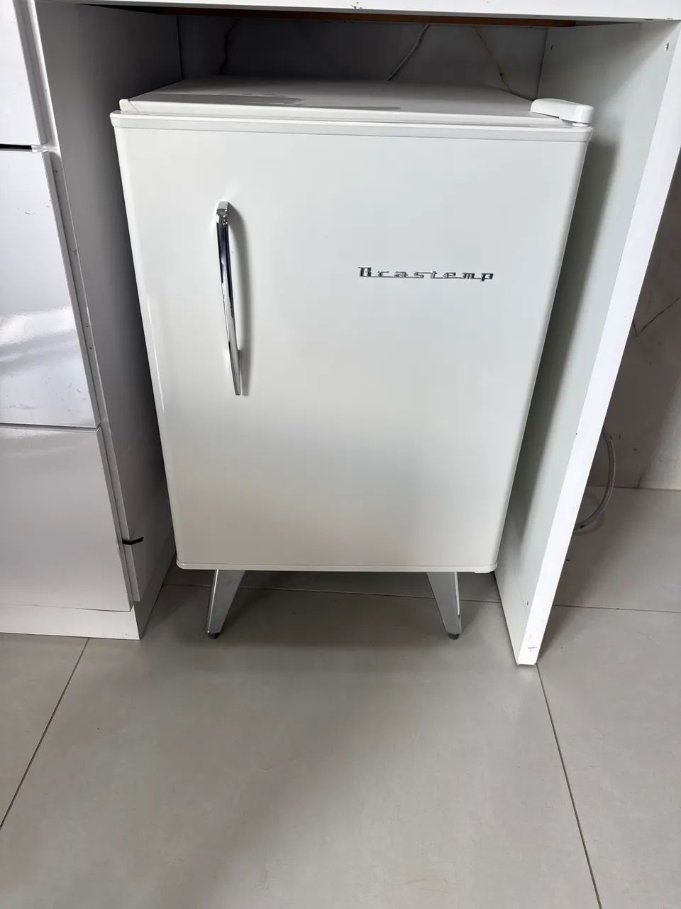 Frigobar Brastemp 