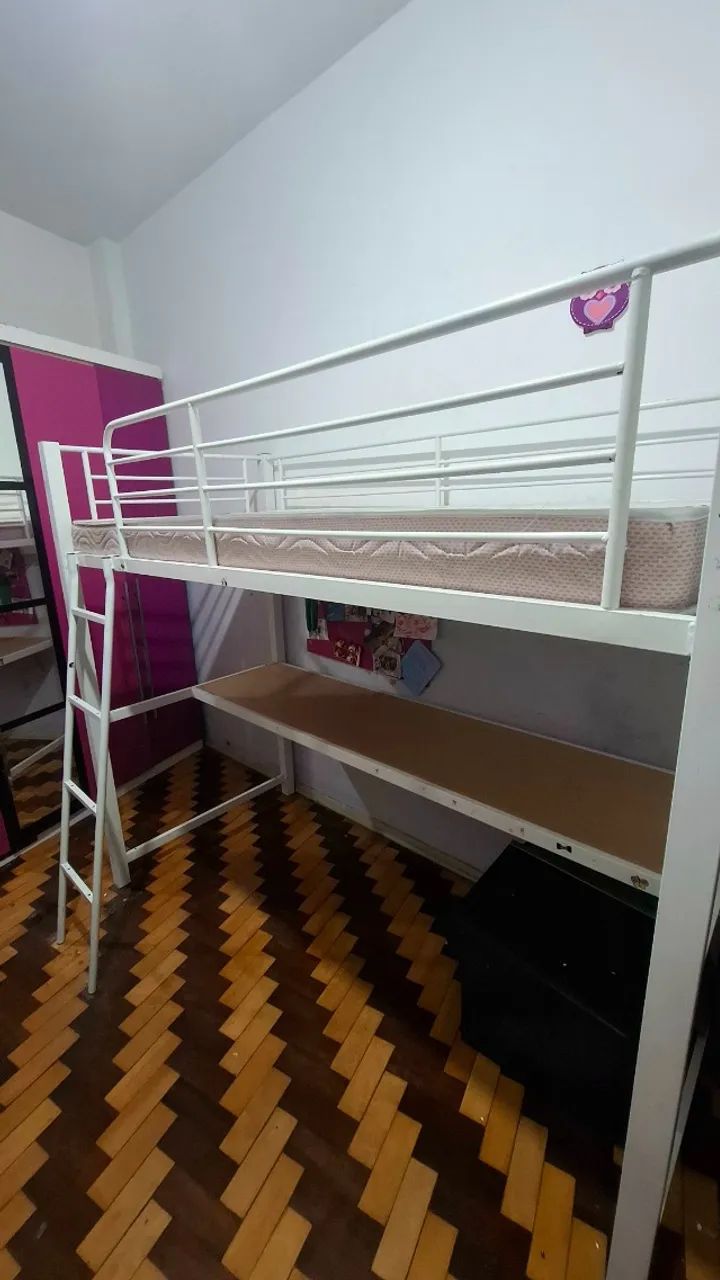 Cama alta Beliche suspensa com escrivaninha integrada - Foto 4