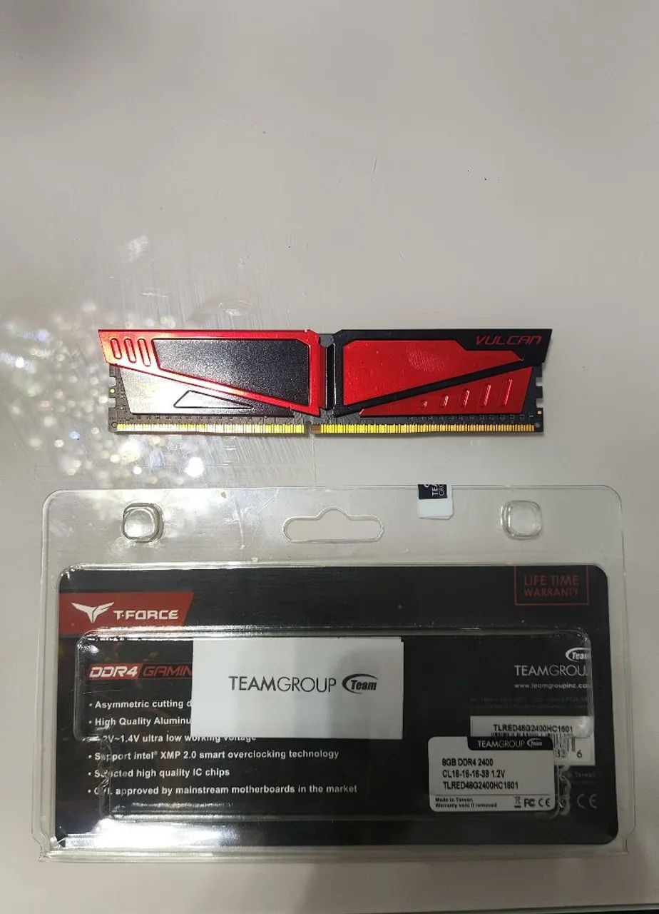 Memória RAM 8GB 2400MHz