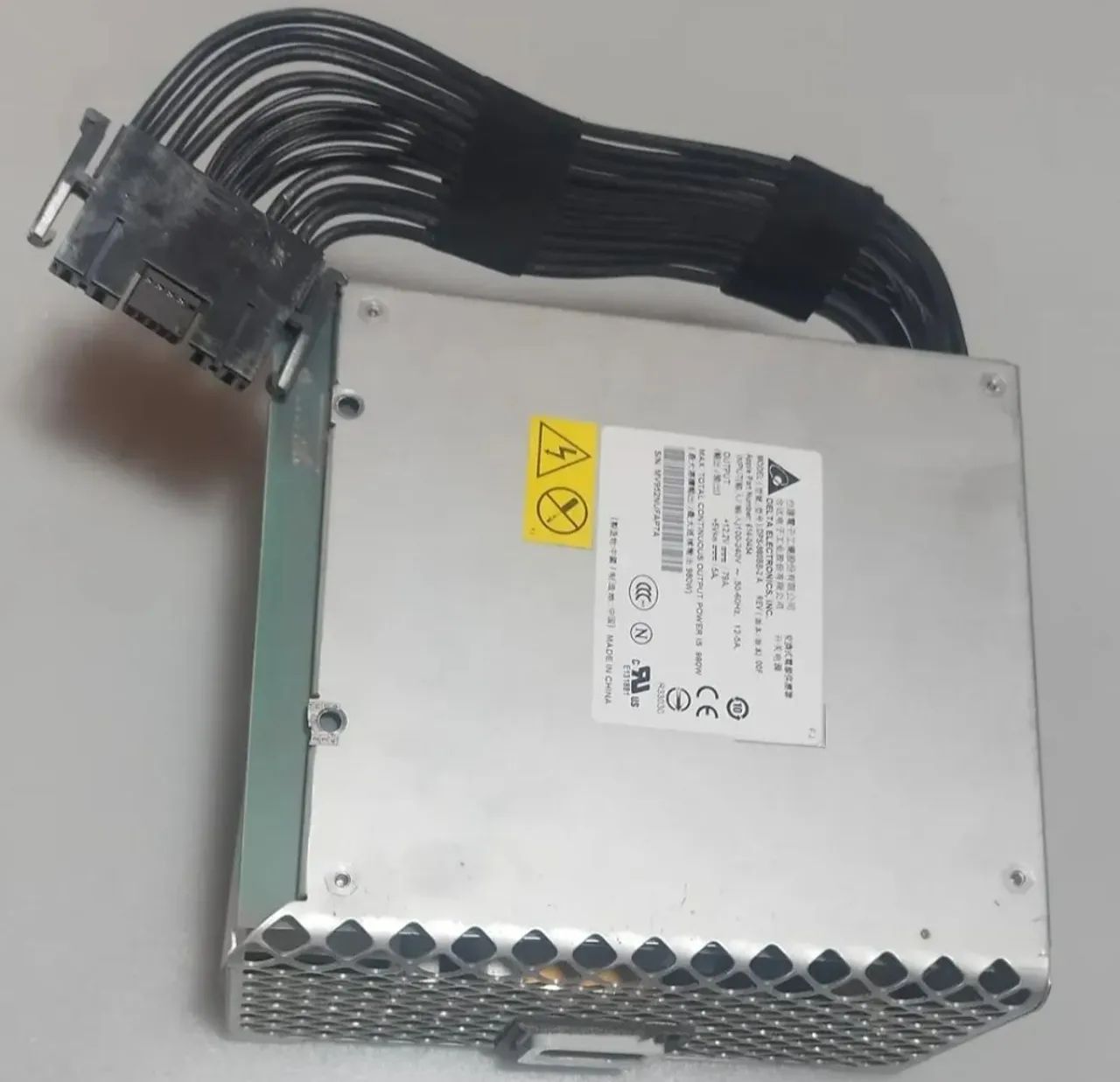 Fonte de Alimentação Apple 980w