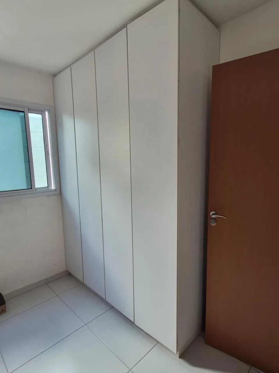 Guarda roupa e cama 