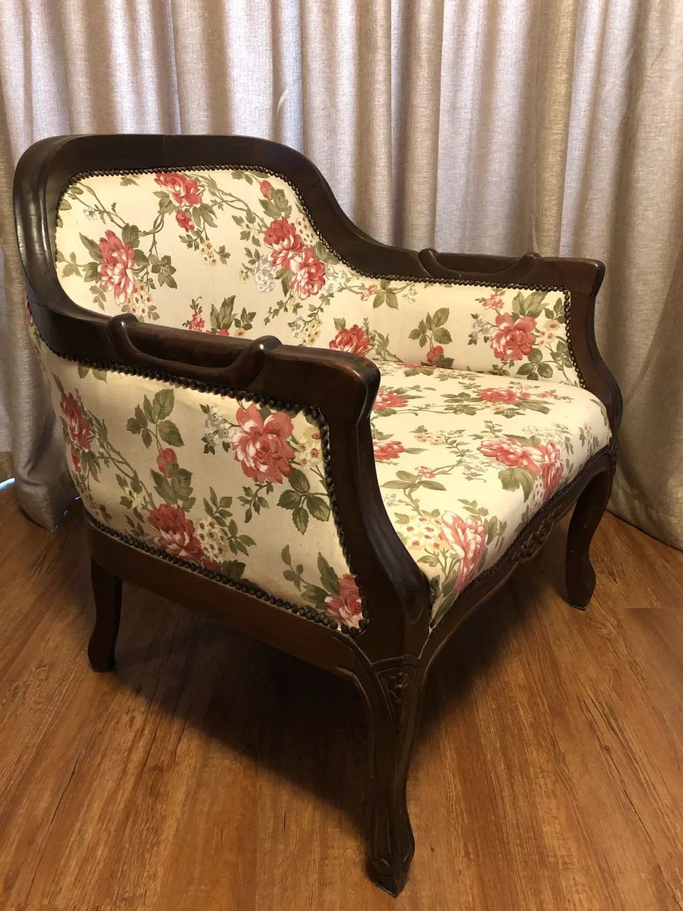 POLTRONA CLÁSSICA   - Foto 2