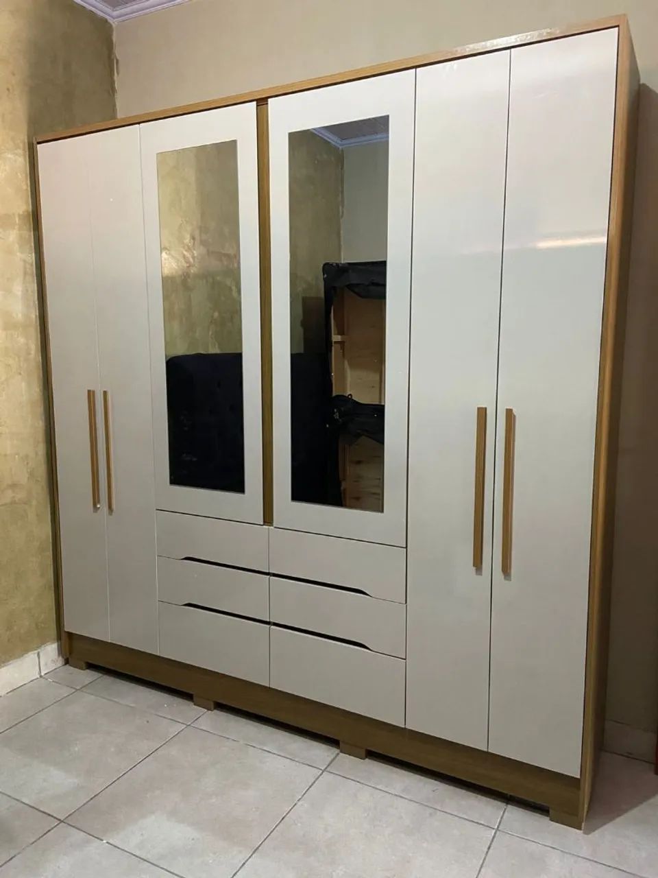 Guarda-roupa 