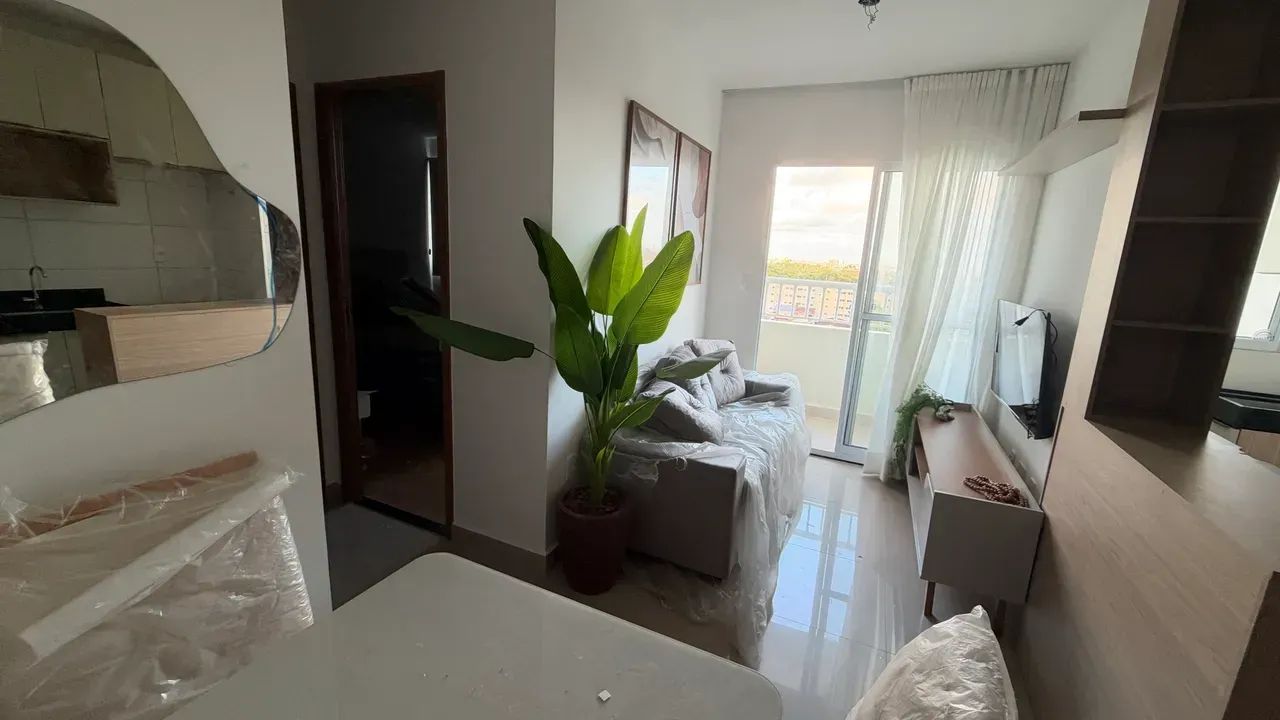 Alugo apartamento mobiliado/ com suite e varanda - elevador - Foto 2