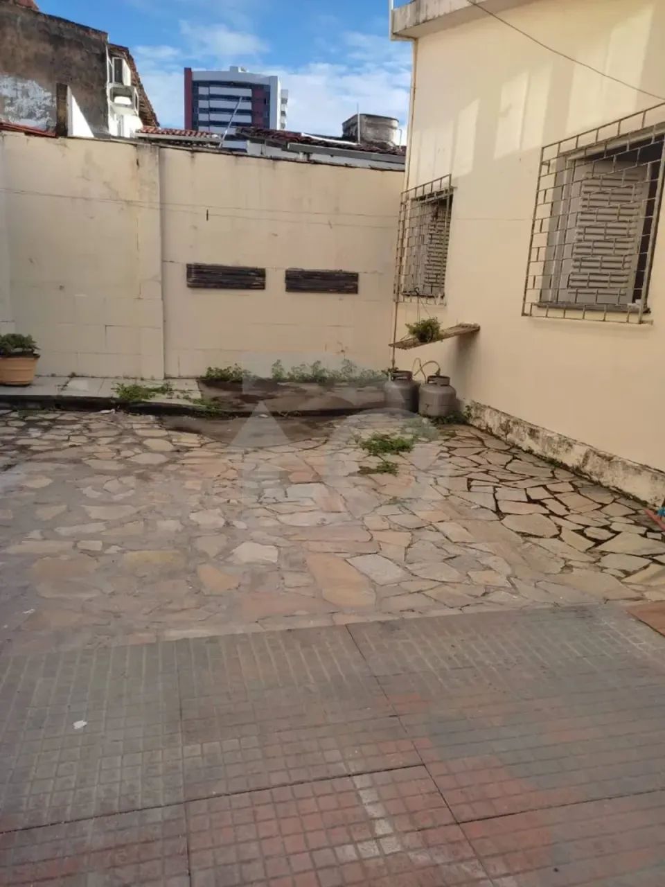 Casa Duplex de 182m² no Bairro Salgado Filho com 5 Quartos, 3 Banheiros e 5 Garagens - Foto 2