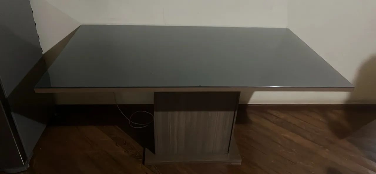 Mesa preta com vidro (pra levar logo) - Foto 2