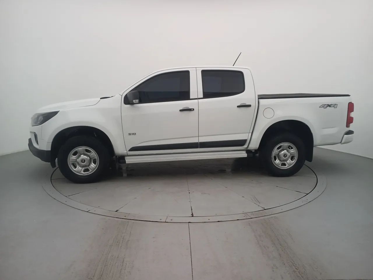 Chevrolet S10 2024 photo 2