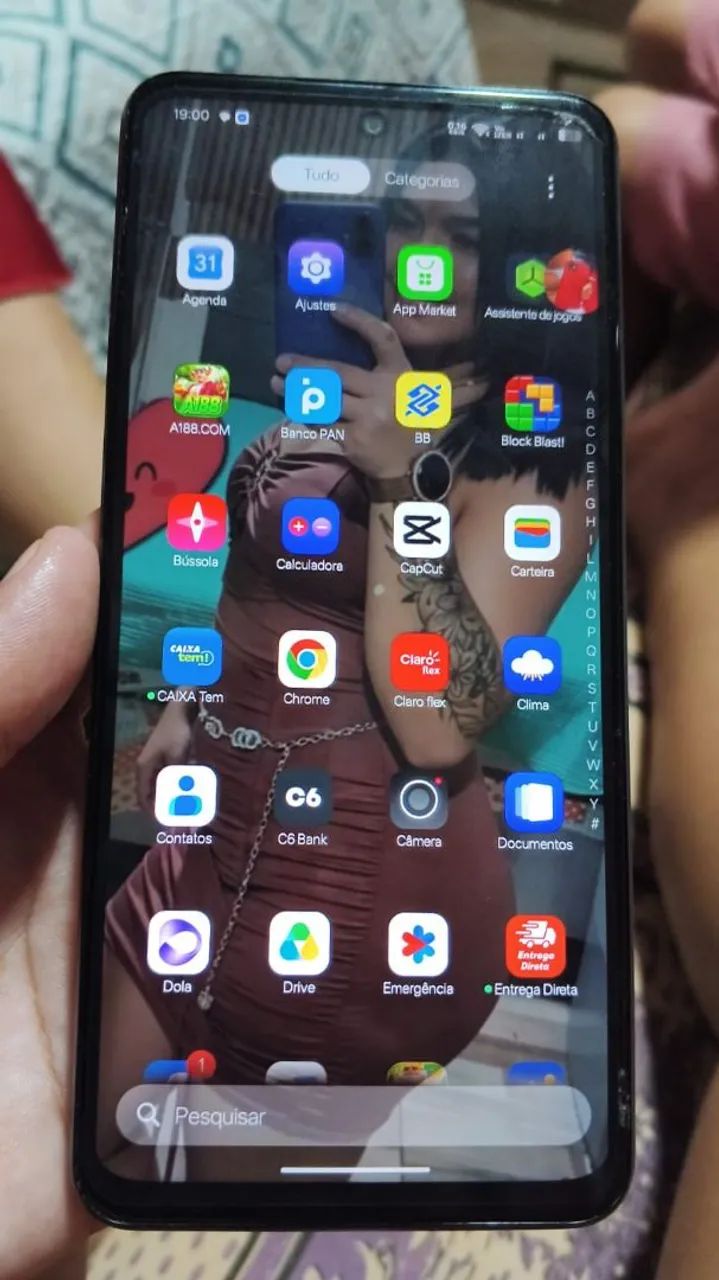 Vendo Realme C71 5G tirei 2 semanas com caixa e carregador original capa e película 